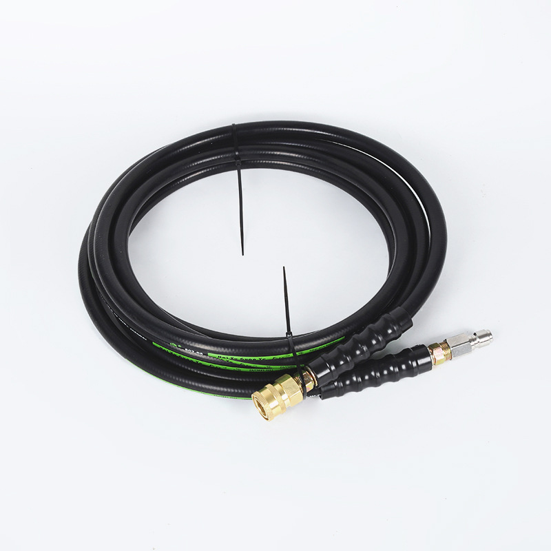 Desbloqueando tuberías de agua de alta presión en alcantarillas domésticas